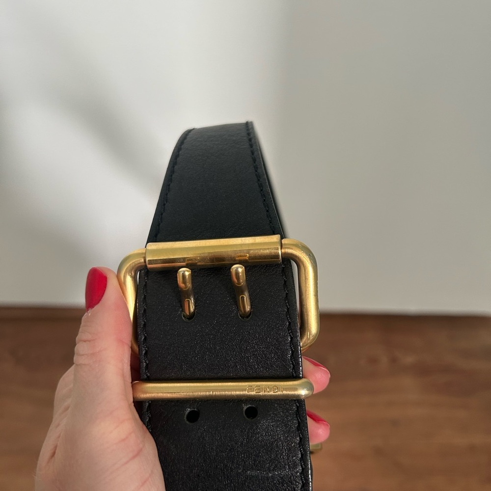Fendi Oyster Black Leather - Picture 12 of 15